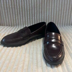 Banana Republic Women’s Loafers – Size 7